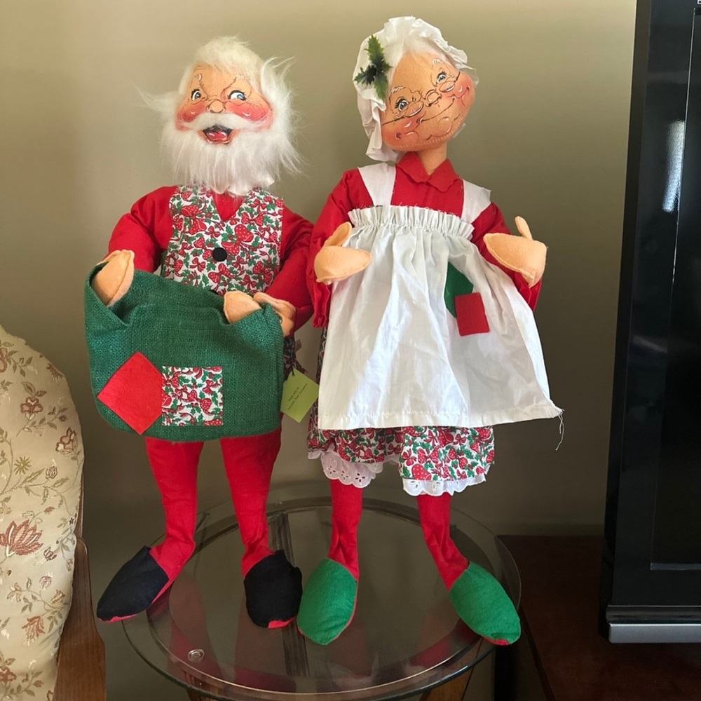 Annalee Red and Green Holiday Dolls